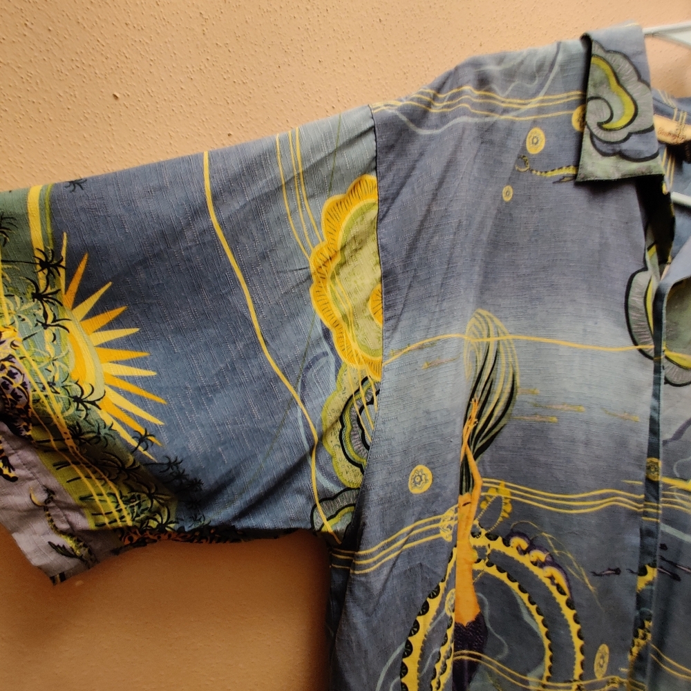 Blue and Green Graphic Short Sleeve tommy Bahama Silk Shirt Size Large - Picture 3 of 11